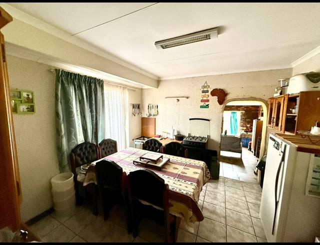 4 BEDROOM FREESTANDING FOR SALE IN COSMOSRAND